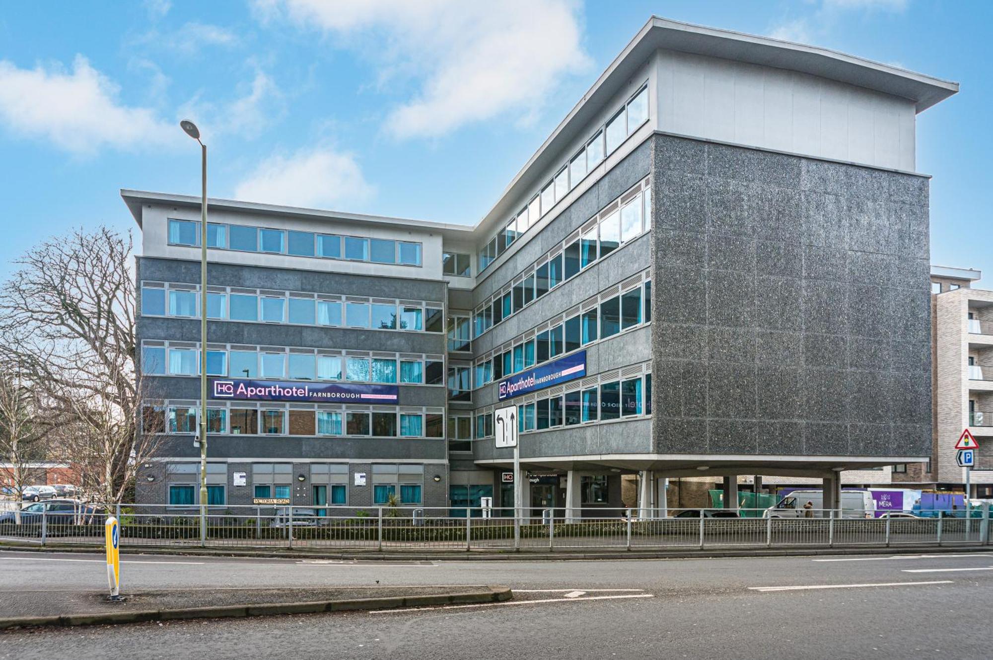 Hq Aparthotel Farnborough Farnborough  Exterior photo